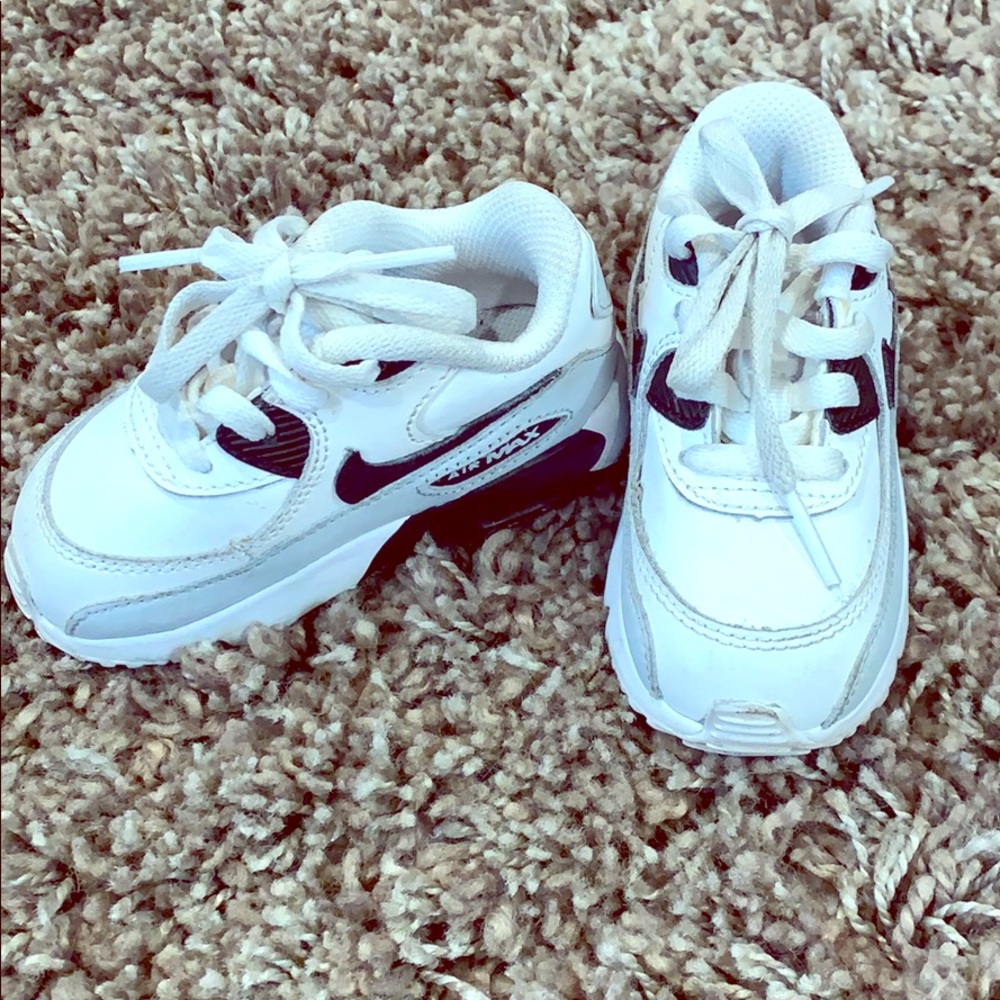 Toddlers Nike air max.